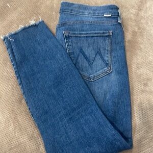 Mother “The Looker” Ankle Fray jeans